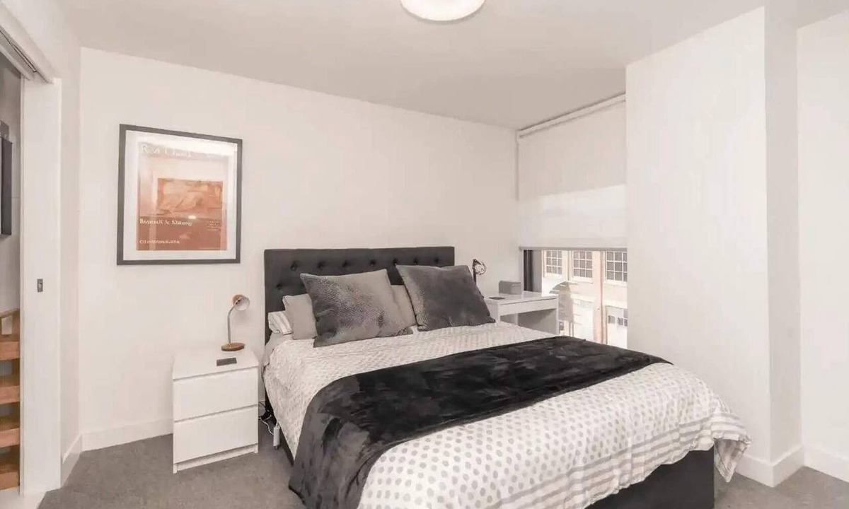 Abbotsford Apartment | Stylish 2BDR Retreat in Vibrant Abbotsford