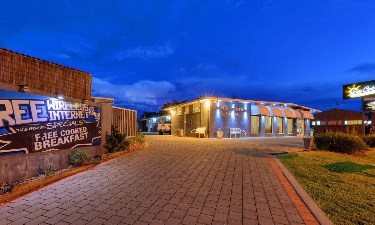 Swan Hill Hotel | Sun Centre Motel