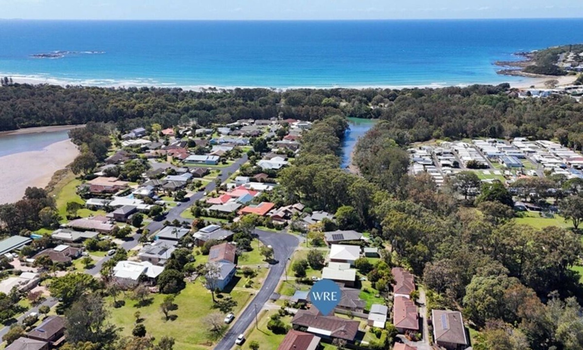 Woolgoolga House | Sunset Lodge