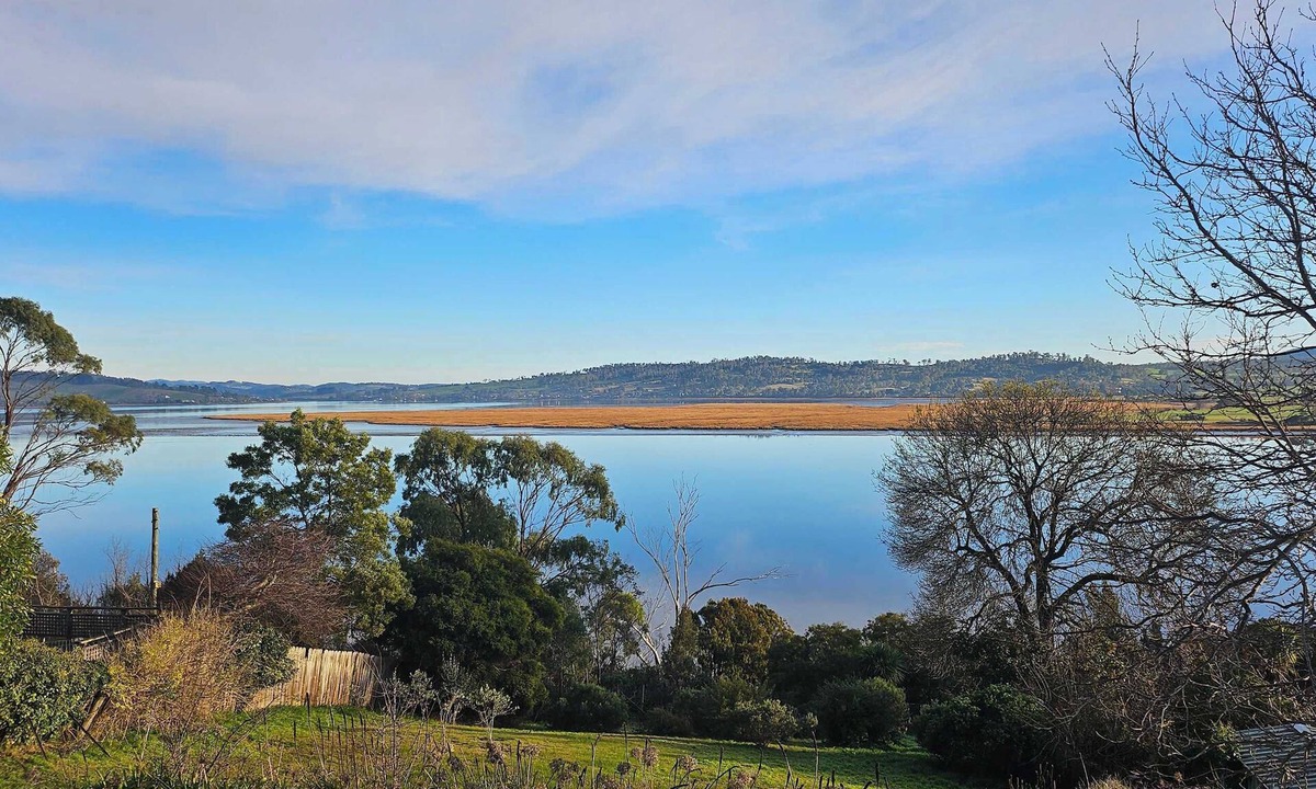 Legana House | Sunset on Tamar