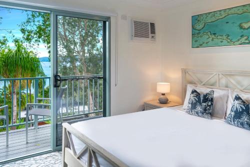 Hamilton Island Apartment | Sunset Waters 12 on Hamilton Island by HamoRent