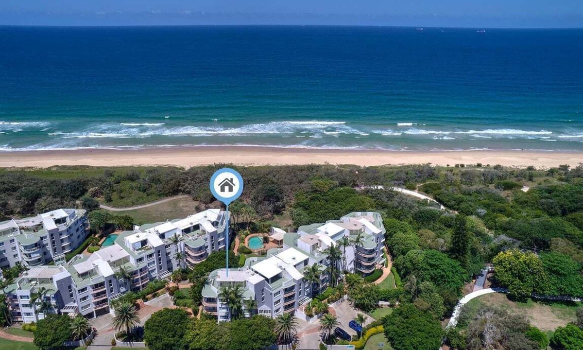 Buddina Apartment | Surf Side Buddina Escape