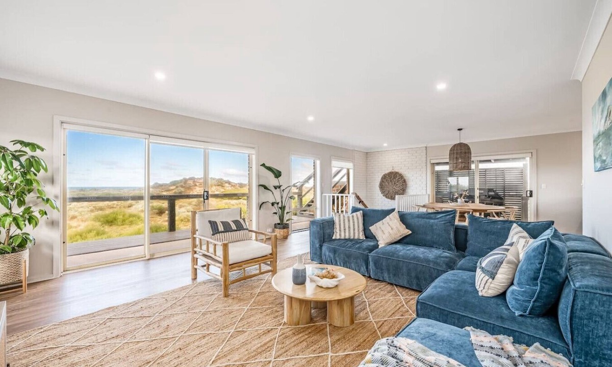 Middleton Apartment | Surfers Reserve - Sophisticated Beachfront Sanctuary