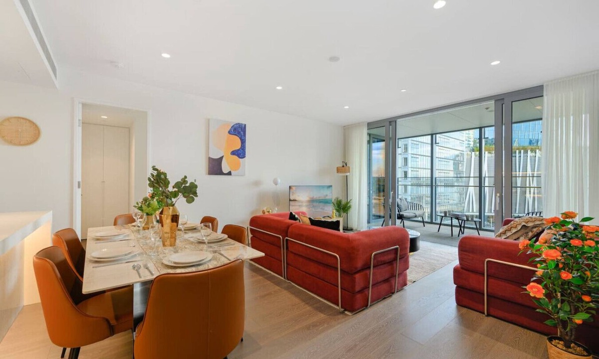 Barangaroo Apartment | Sydney CBD modern apt with pool/gym/parking 8 ppl