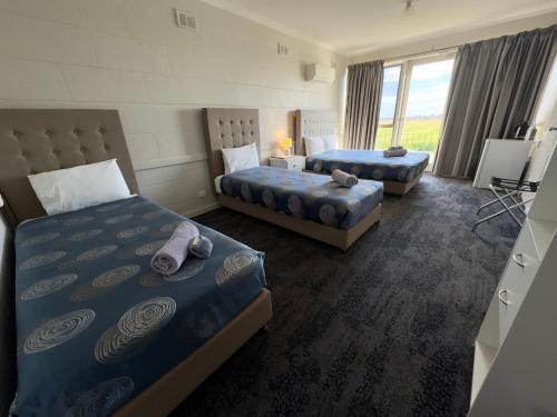 Seymour Hotel | Tailem Bend Riverside Hotel