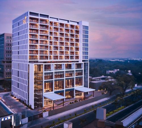 Taramani Hotel | Taj Wellington Mews Chennai
