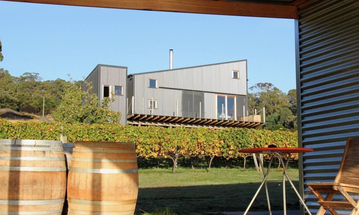 Deviot House | Tamar Valley Vineyard Retreat