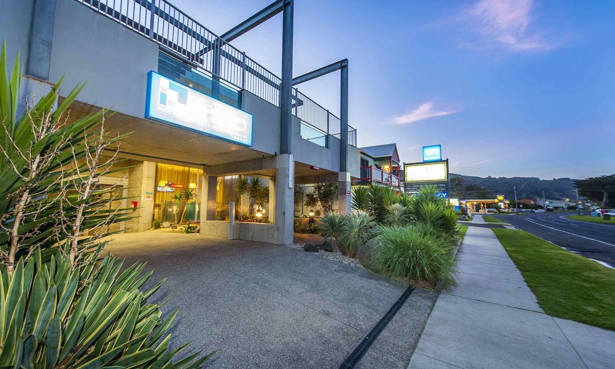 Apollo Bay Hotel | The Apollo