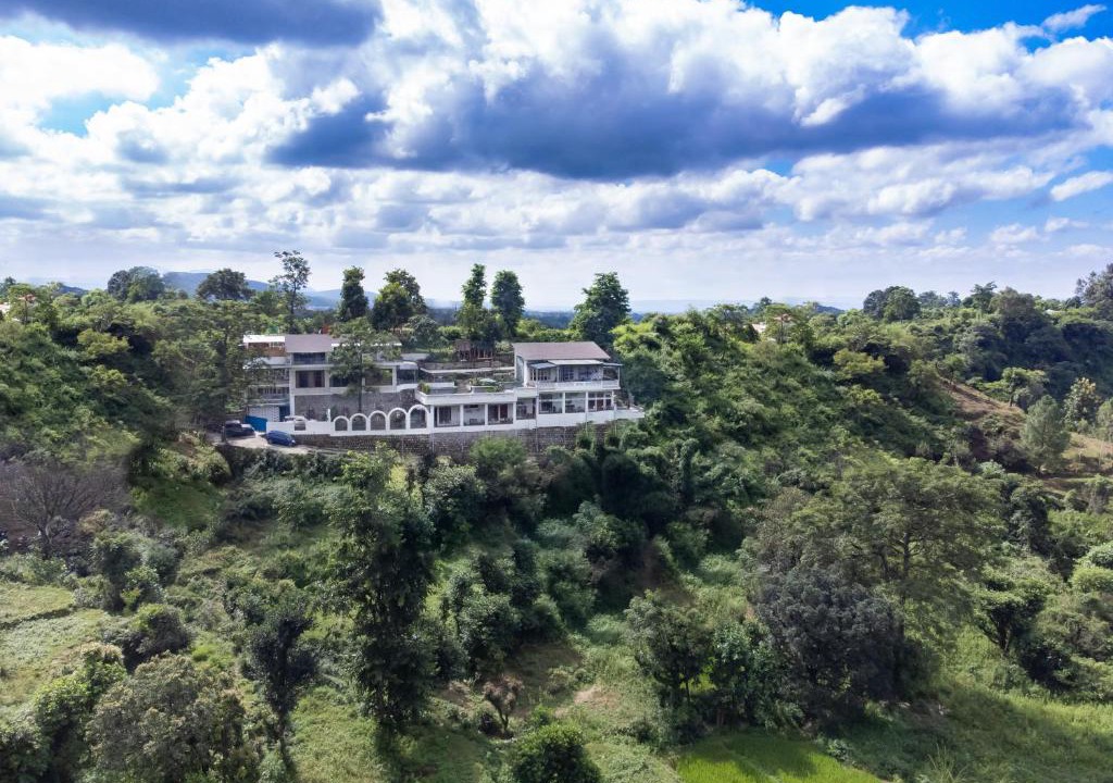 Bullawala Villa | The Blue Door - A Rustic Art Deco Boutique Villa with stunning views