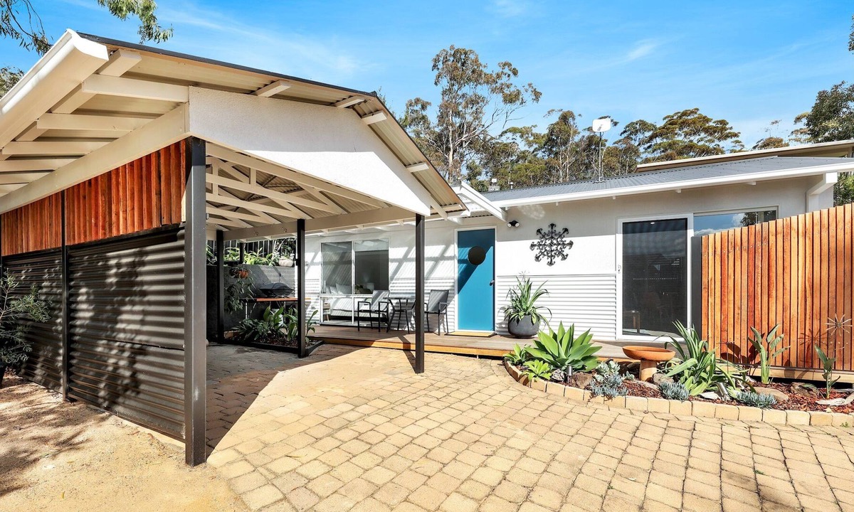 Pambula Beach Cottage | The Bower - Pambula Beach
