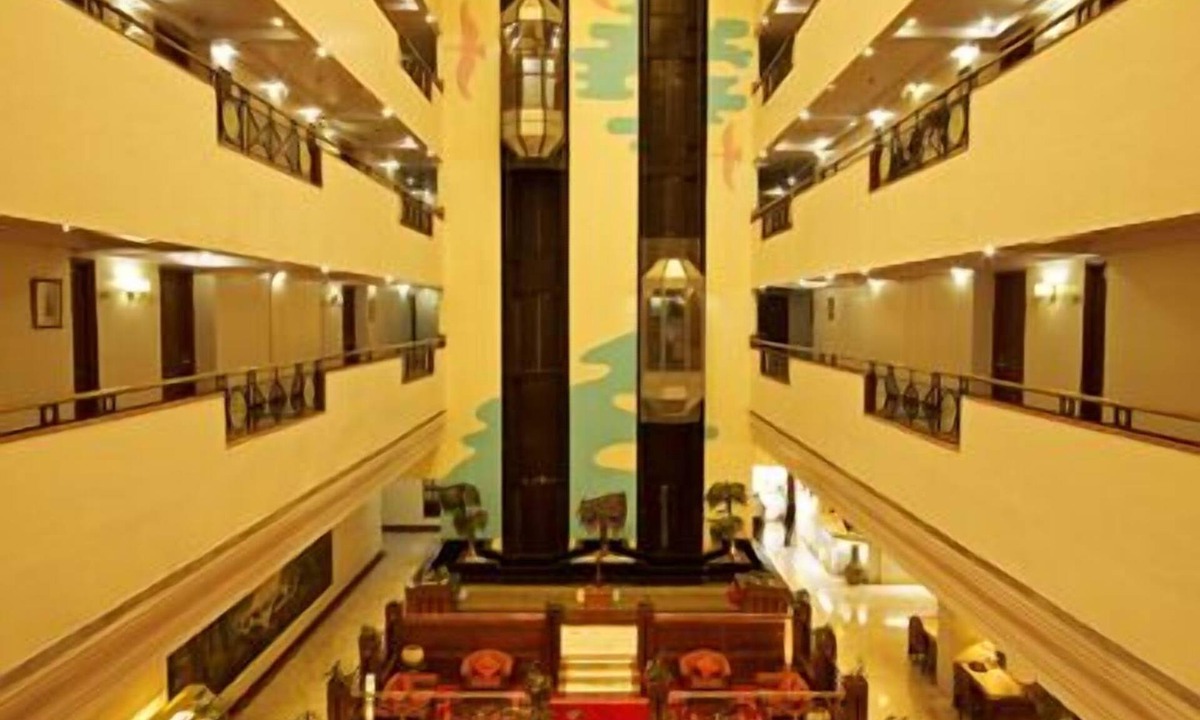 Bangalore City Center Hotel | The Capitol