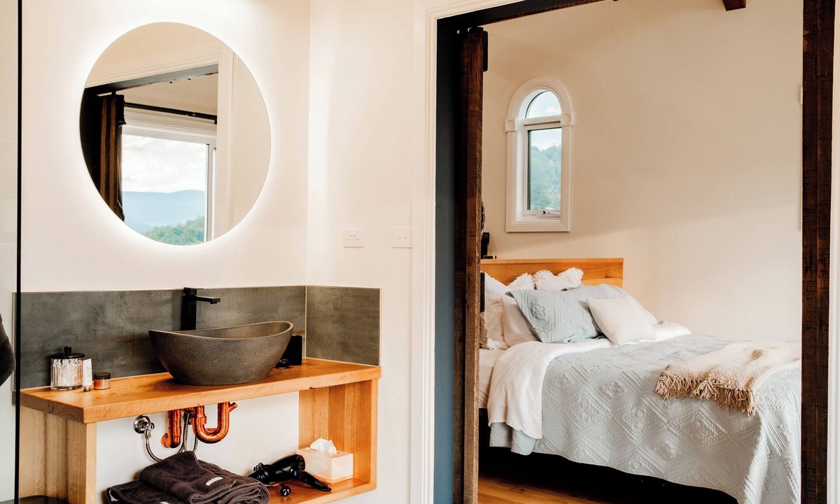 Wattle Grove Cottage | The Chapel