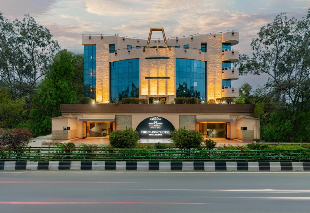 Imphal Hotel | The Classic Hotel