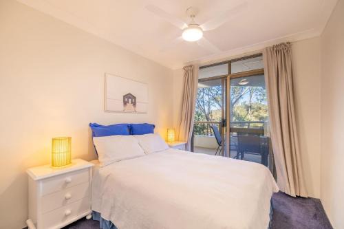 Nelson Bay Apartment | The Commodore 17, 9-11 Donald St - water views, Wi-Fi