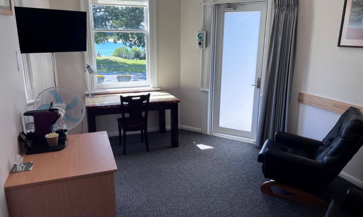 Devonport Cabin | The Dannebrog Lodge Room 1