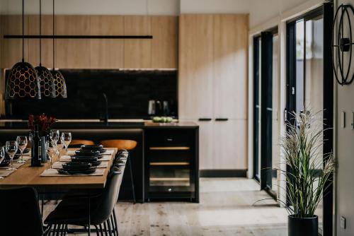 Hepburn House | The Deck - Hepburn Springs Daylesford