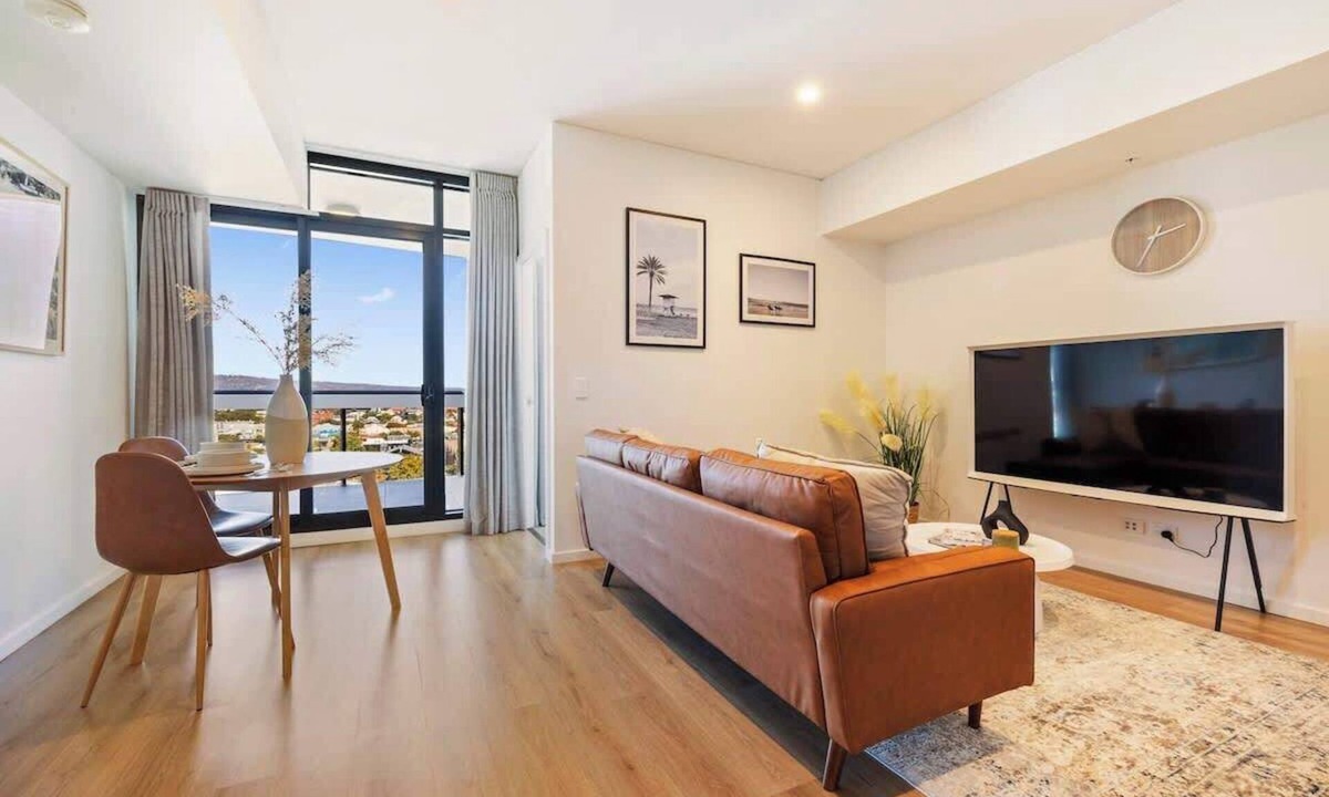 Adelaide Central Business District Apartment | The elegant 1BR CBD Apt - City view - Parking
