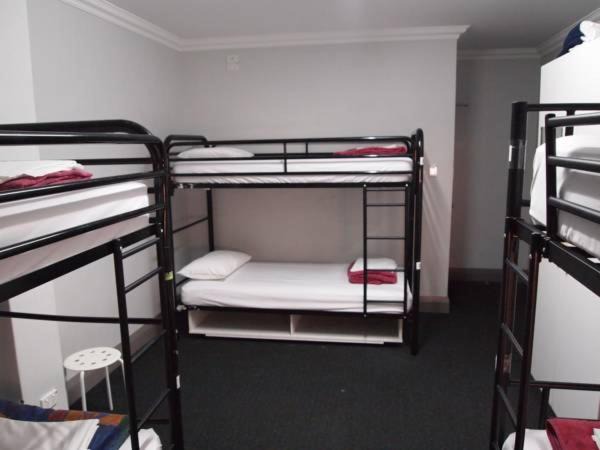 Perth Hostel | The Emperors Crown Hostel