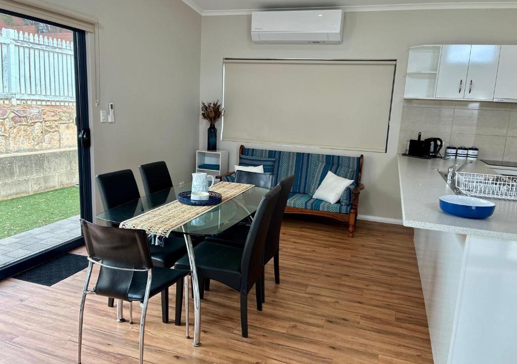 Geraldton House | The Gregory