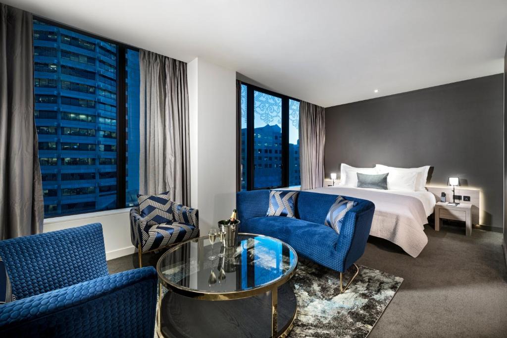 Perth Central Business District Hotel | The Melbourne Hotel