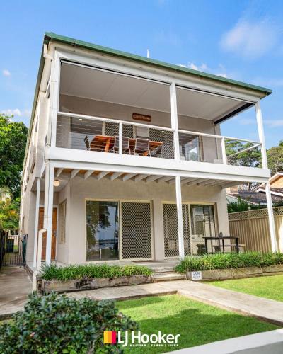Iluka House | The Moorings