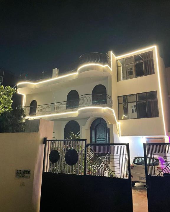 Chhatarpur House | The Own Stay