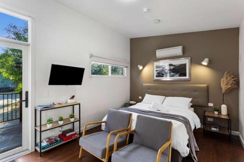 Cowes House | The Point Villa