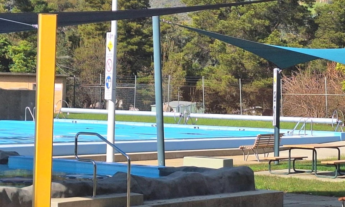 Eildon House | The Pool House at Lake Eildon