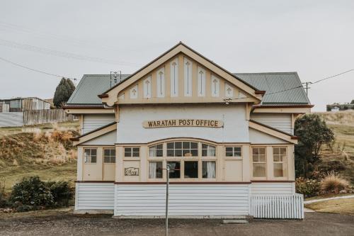 Waratah House | The Post Office Waratah - Luxury Wilderness Escape