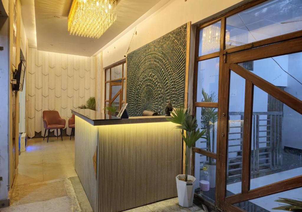 Aligarh Hotel | The Royal Orchid