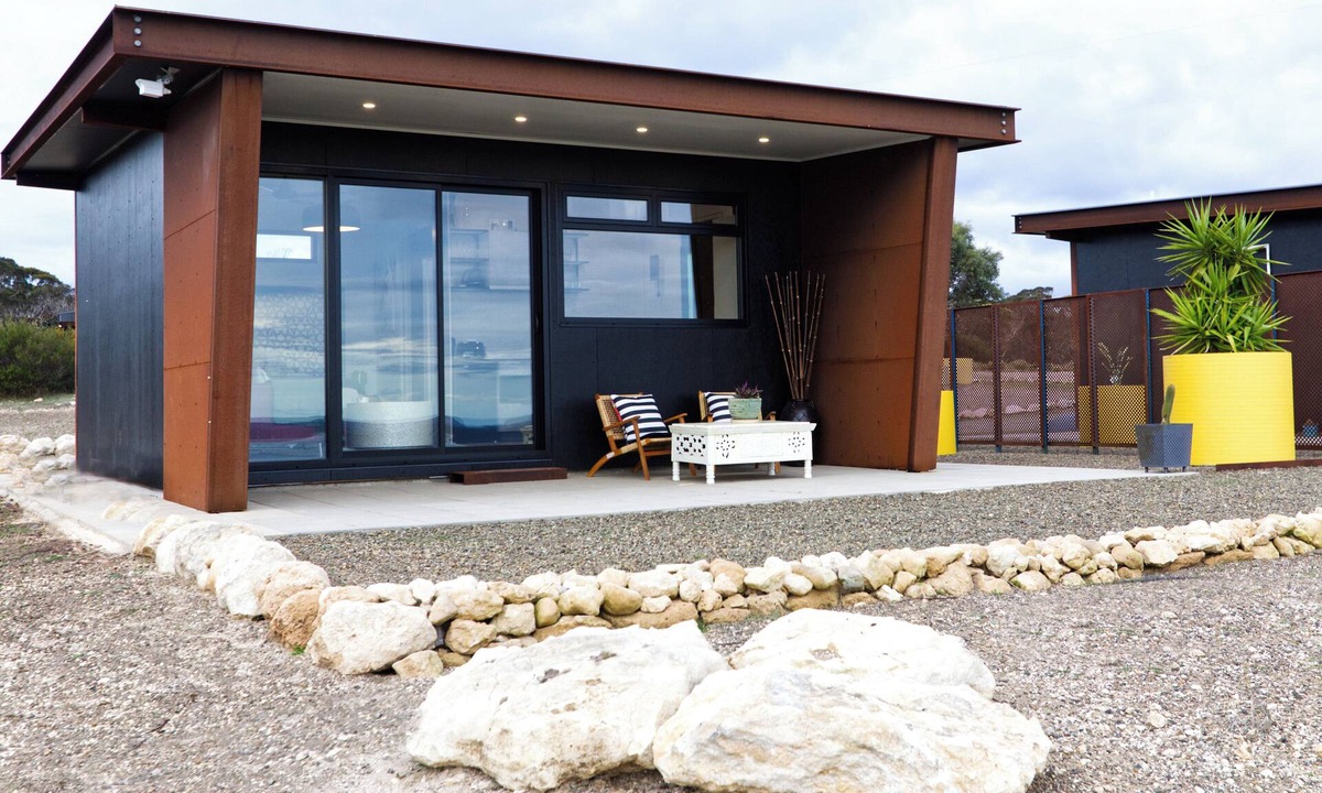 Dudley West House | The Rusty Kangaroo 2