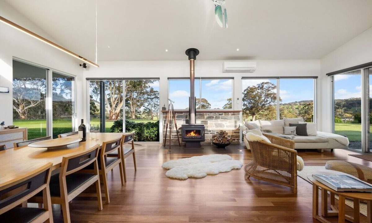 Hindmarsh Valley House | The Sanctuary - Ocean View Farm with Outdoor Spa