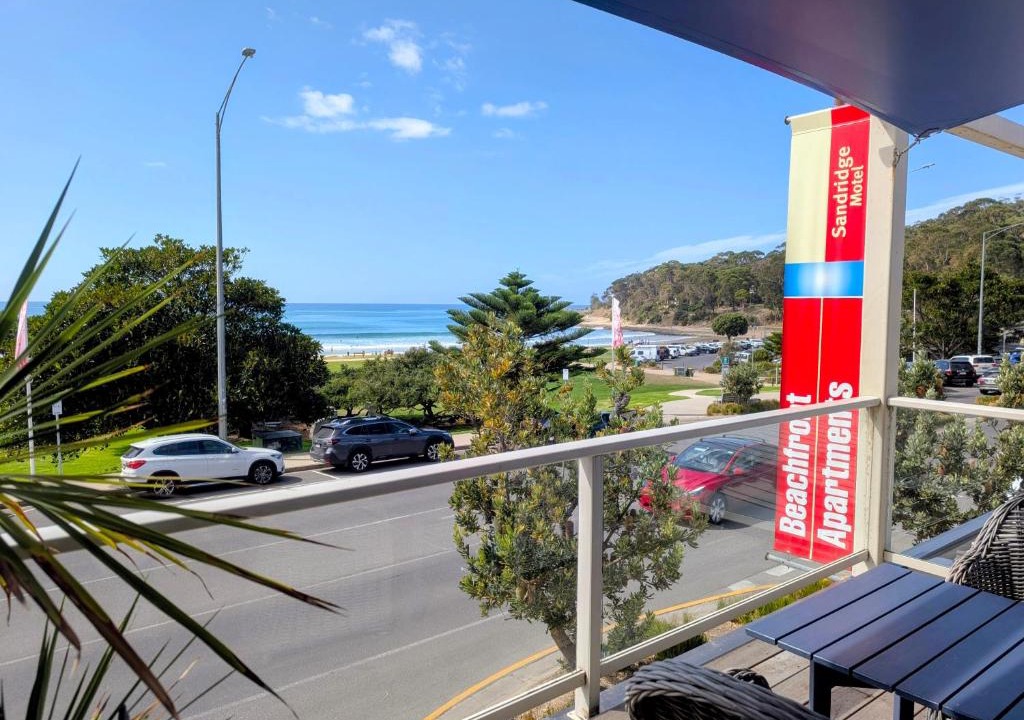 Lorne Hotel | The Sandridge Motel