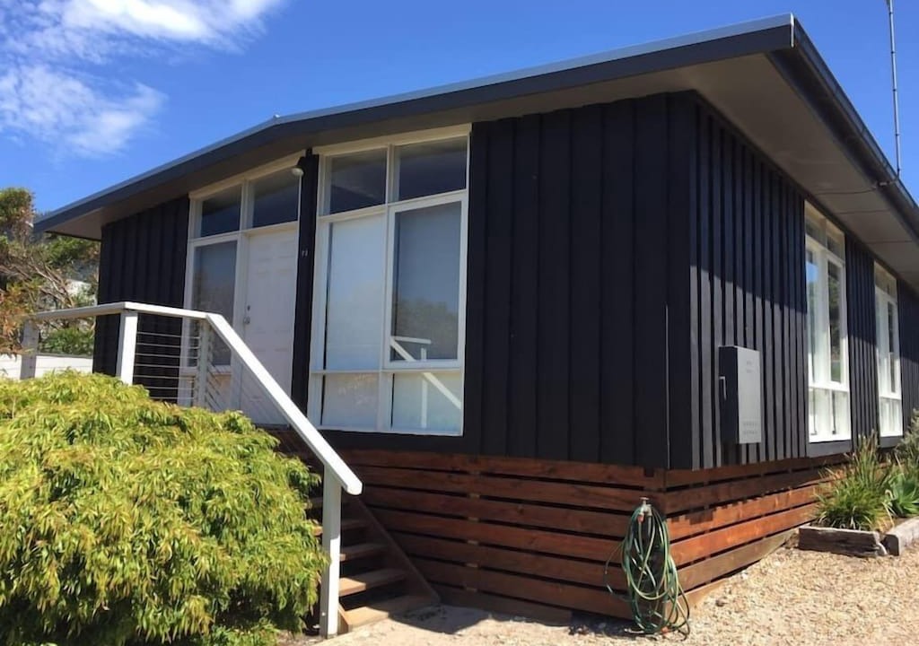 Sandy Point House | The Sandy Point Beach House - 2 Bedroom, 1 Bathroom, sleeps 5