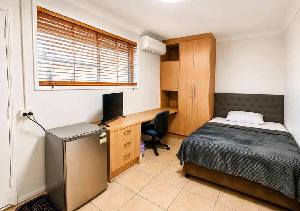 Sunnybank Hills House | The Studio on Morden - Private Ensuite