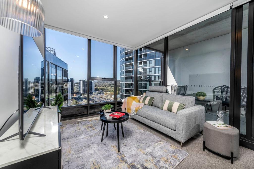Phillip Apartment | ThLittle Luxe Phillip City Fringe Retreat