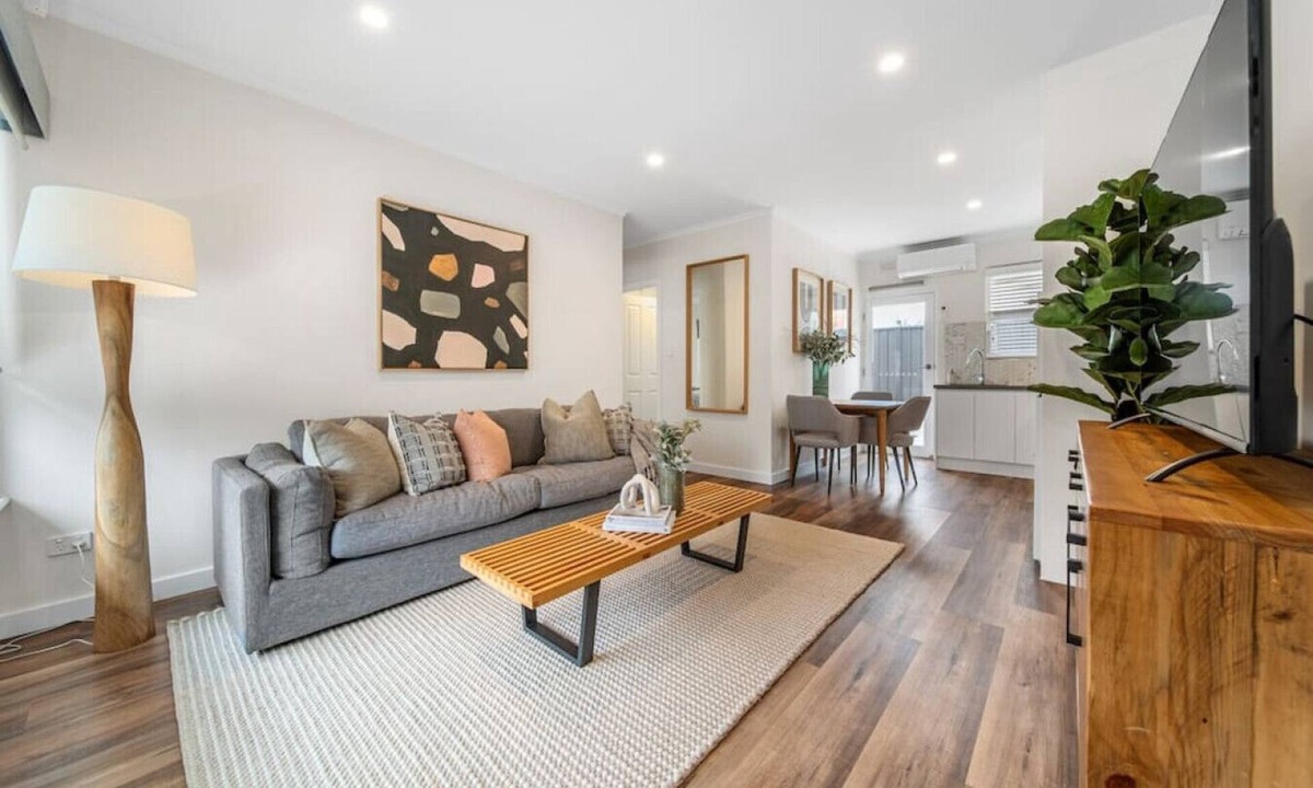 Mile End Apartment | Three Tea House — Relaxed Living in Mile End
