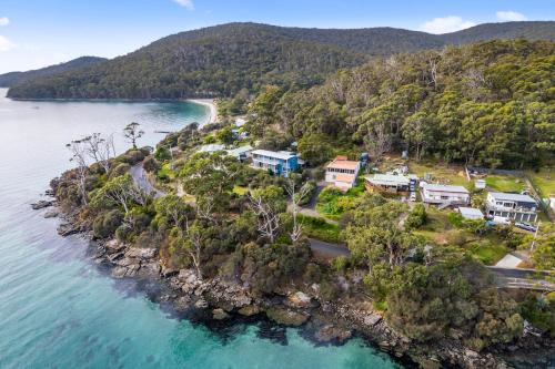 Adventure Bay House | Tide & Timber - Adventure Bay