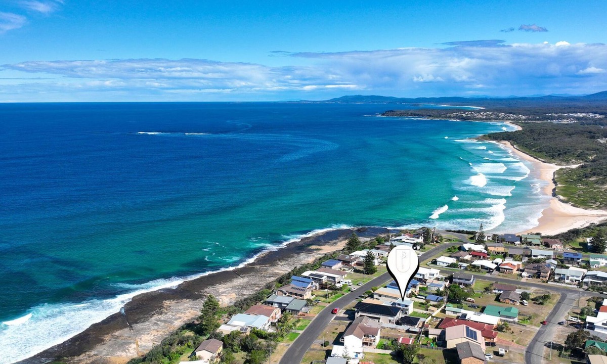 Ulladulla House | Tranquil Retreat - An idyllic holiday home just moments from the beach