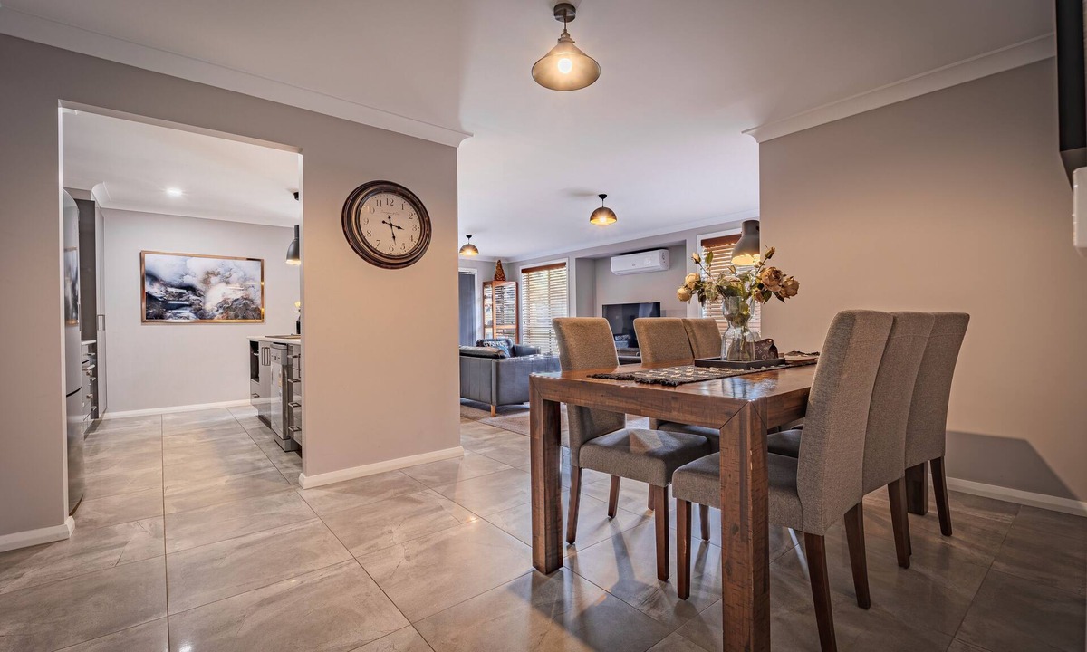 Oberon House | Tranquility Oberon - country town luxury