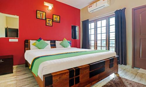 Dechoor Hotel | Treebo Avyukta Stay 5 min to Madikeri Fort