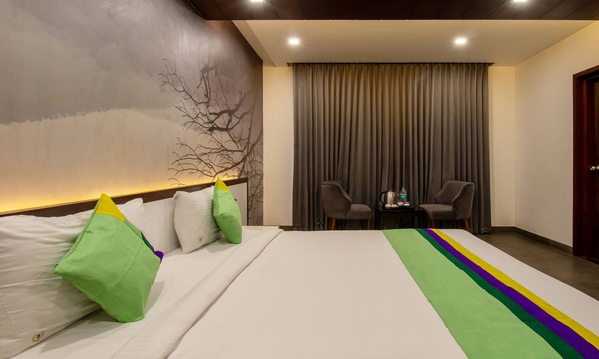 Sulthan Bathery Hotel | Treebo Brahma, Wayanad