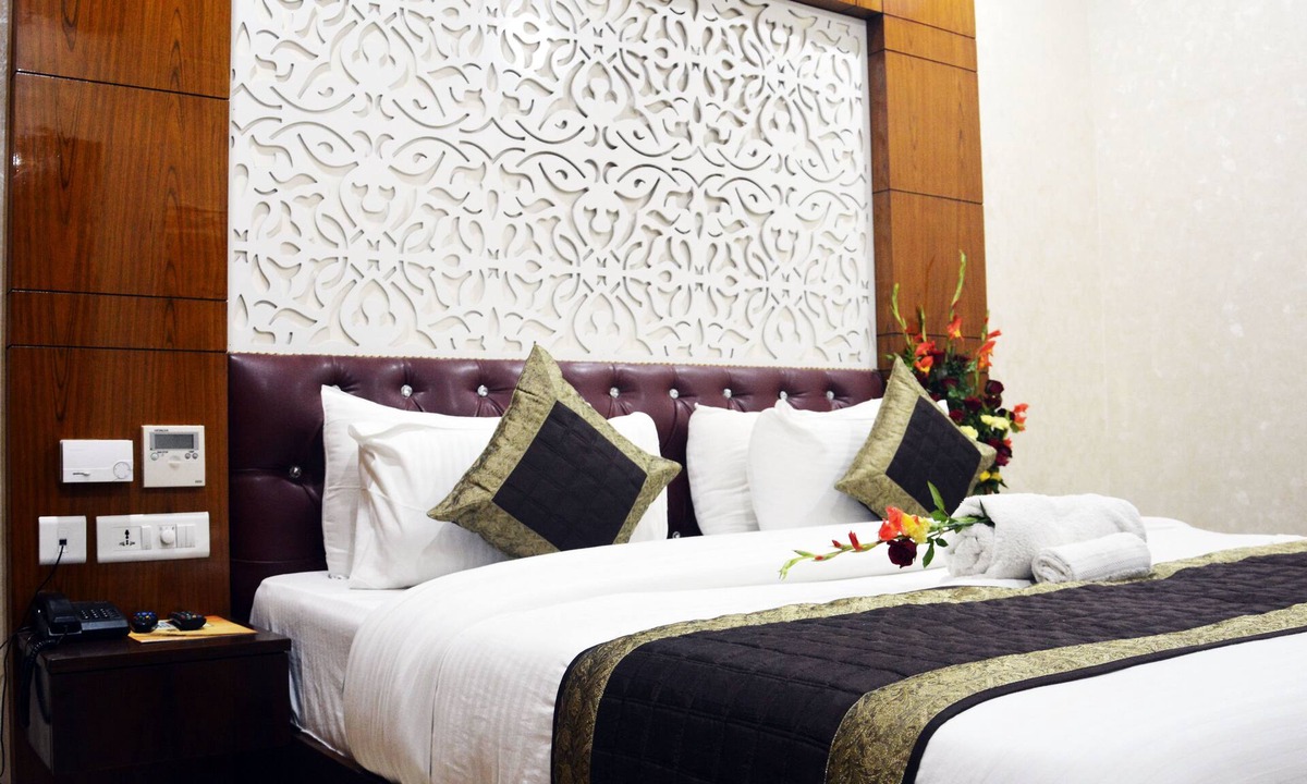 Udyog Vihar Hotel | Trinity Corporate Suites