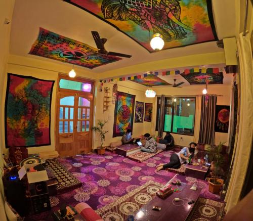 Kasol Bed & Breakfast | Triumph bed and breakfast and cafe