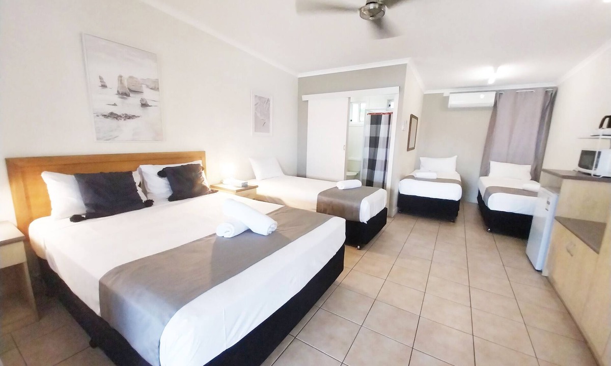 West Mackay Hotel | Tropic Coast Motel