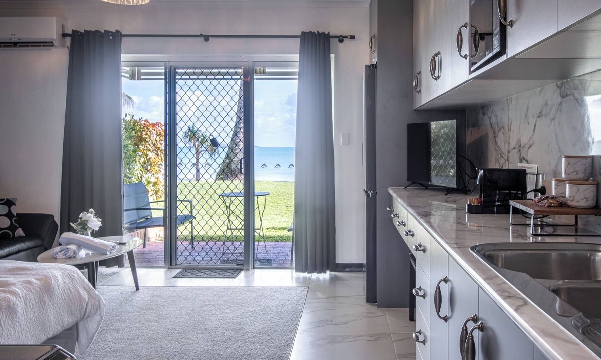 Dolphin Heads Apartment | Turtle Beach