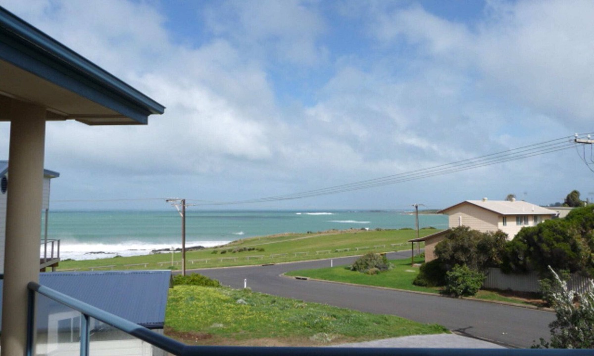 Middleton House | Two Bays 37 Encounter Crs Middleton