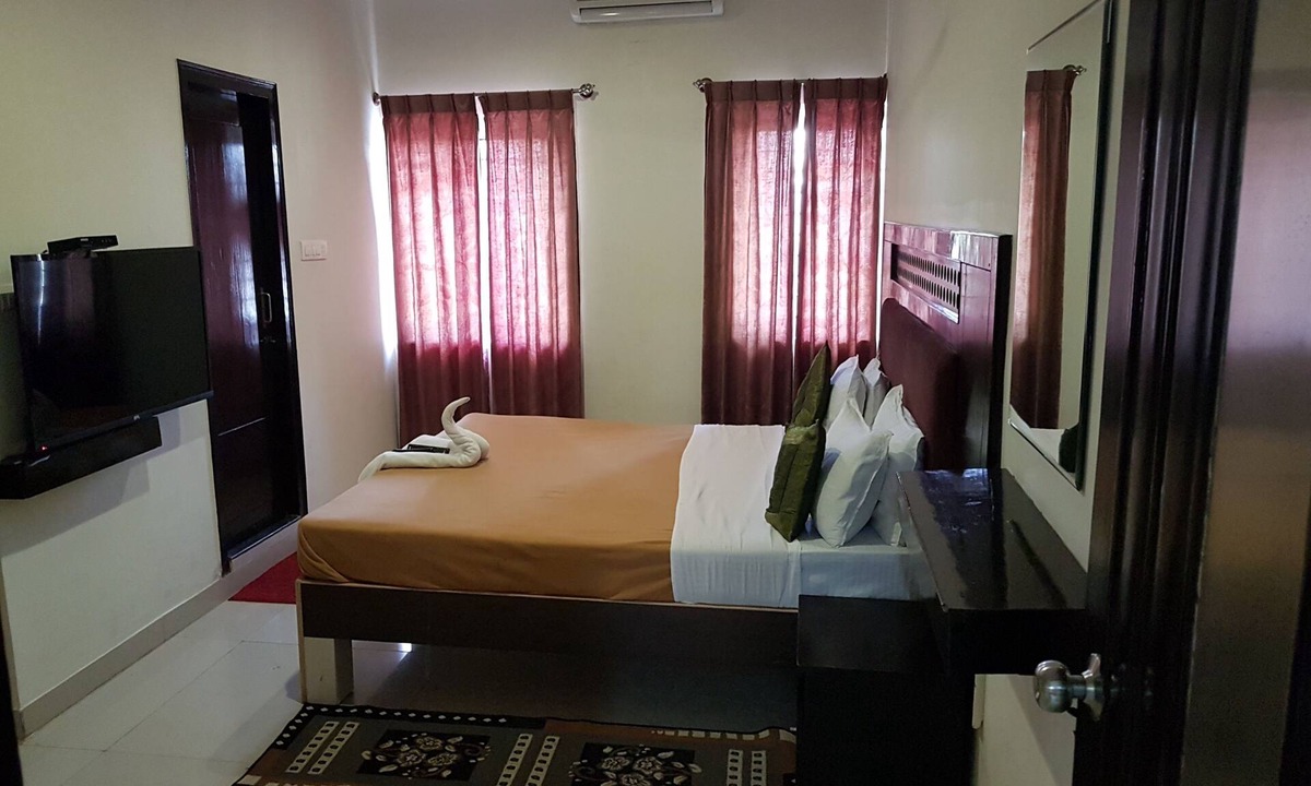 5th Block Apartment | Two-Bedroom Apartment - Families, Together