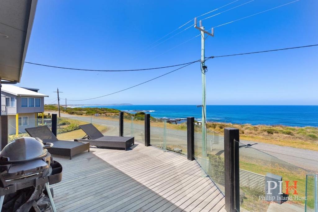 Sunderland Bay House | Ultimate Beachfront Retreat