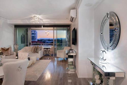 Labrador Apartment | Unique Designer Stay at The Grand by the Beach